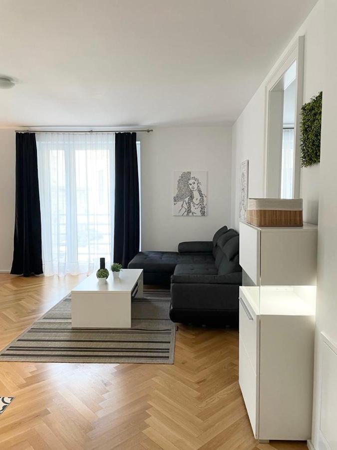 1St City La Opera Suites Wien Exteriör bild