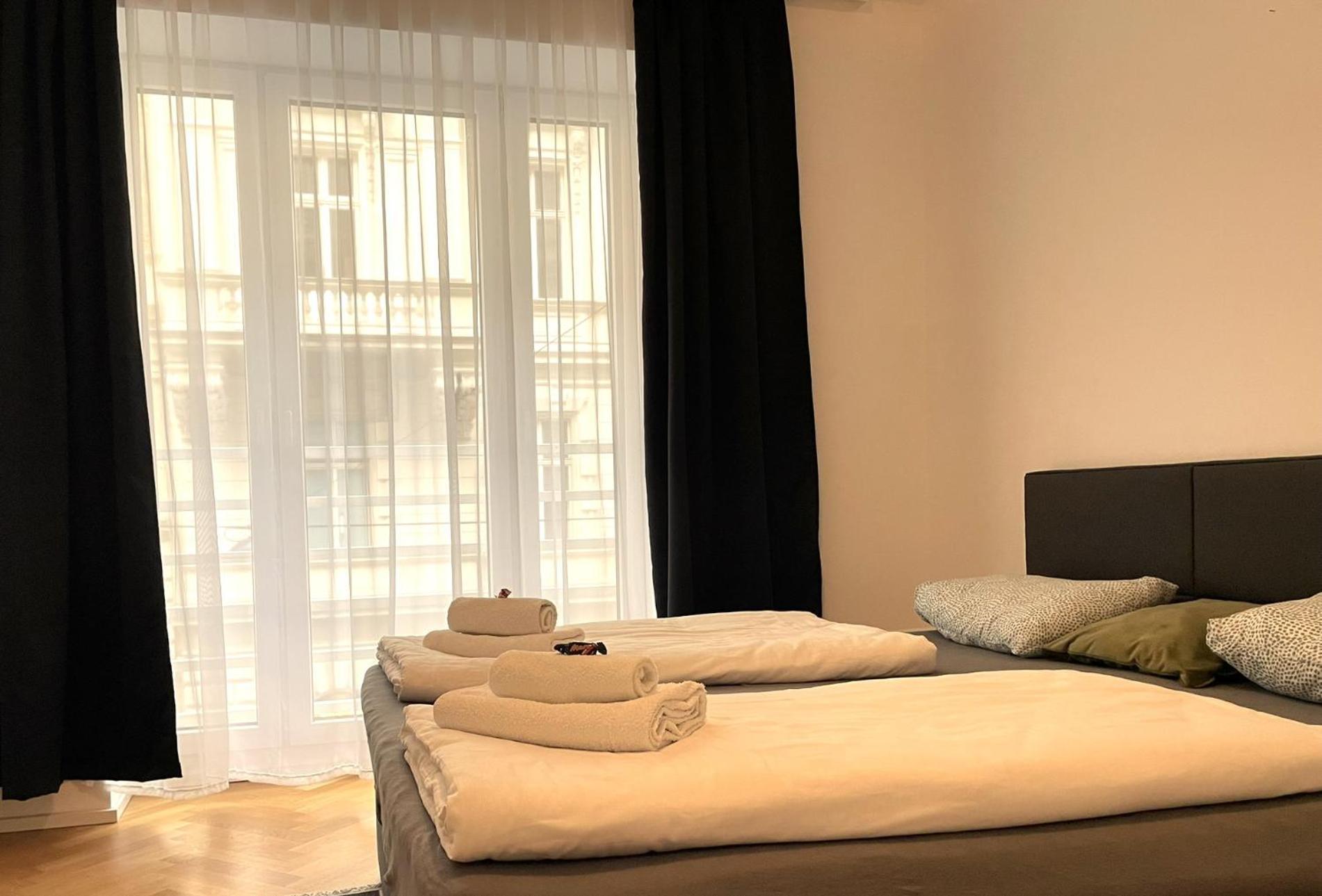 1St City La Opera Suites Wien Exteriör bild